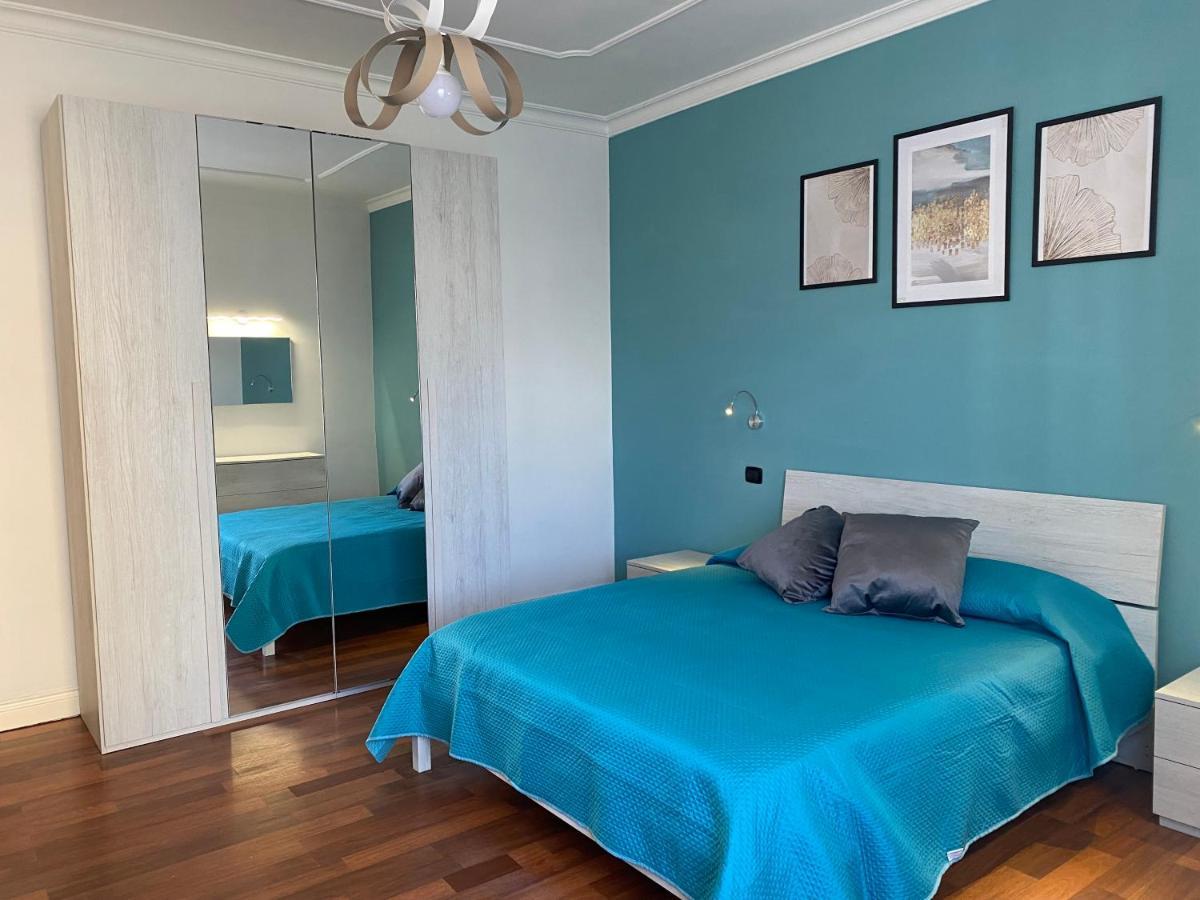 L'Aurora Guest House كاستيلاّماري دي ستا المظهر الخارجي الصورة